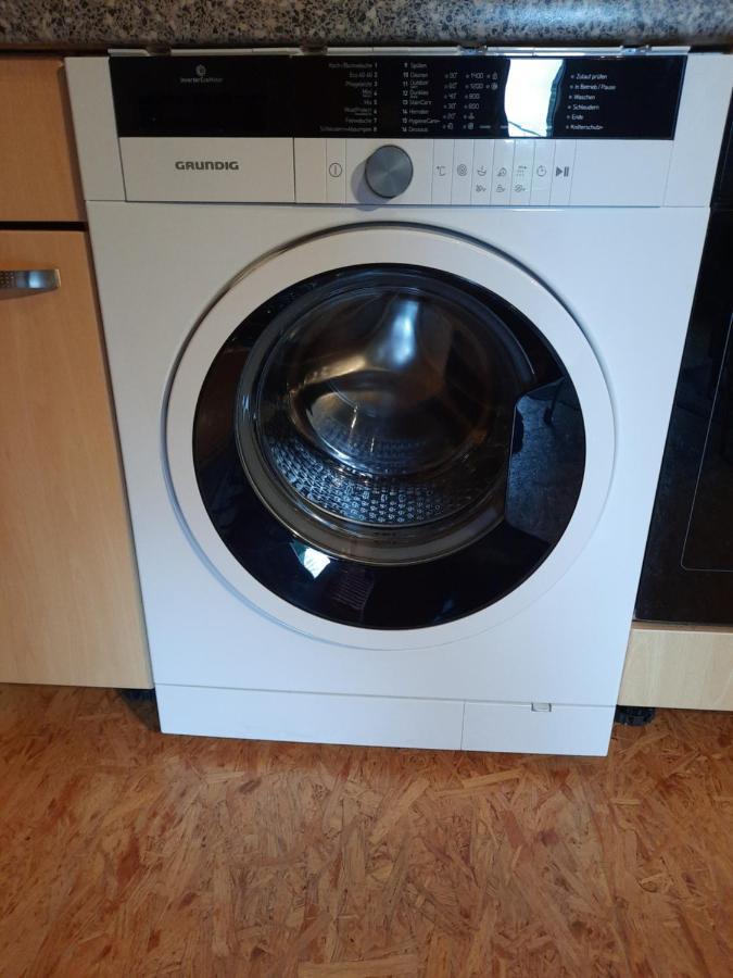 Preisbewusste Fuer 2 Personen U. Kleinkind Utarp
